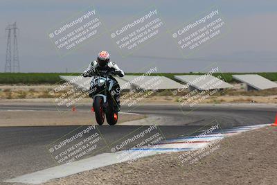 media/Jul-22-2022-TrackDaz (Fri) [[ca4971259a]]/Group B/130pm (Wheelie Bump)/